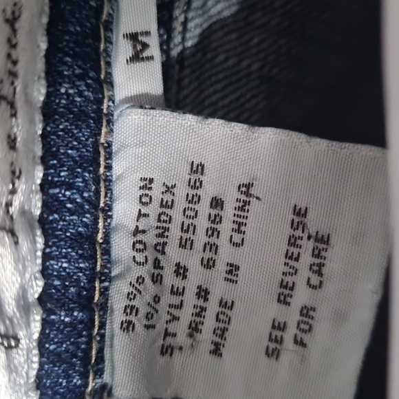 🟣🟣Vintage live a little denim jacket in perfect condition size mediuml - Picture 3 of 4